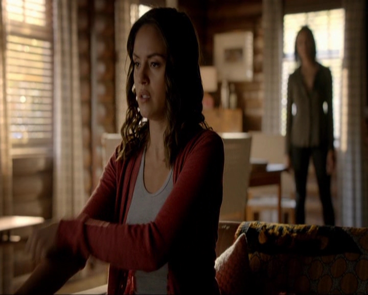 VampireDiariesWorld-dot-nl_7x20KillEmAll0702.jpg