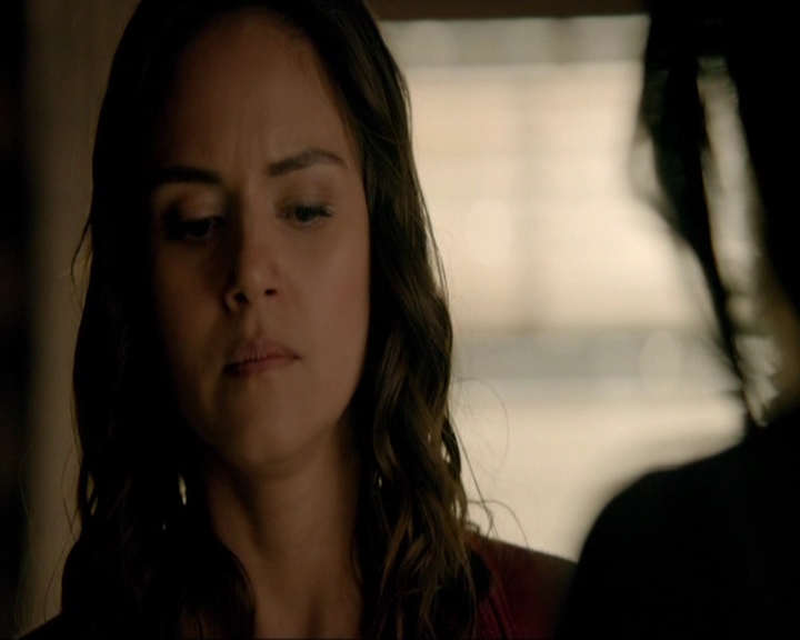 VampireDiariesWorld-dot-nl_7x20KillEmAll0718.jpg