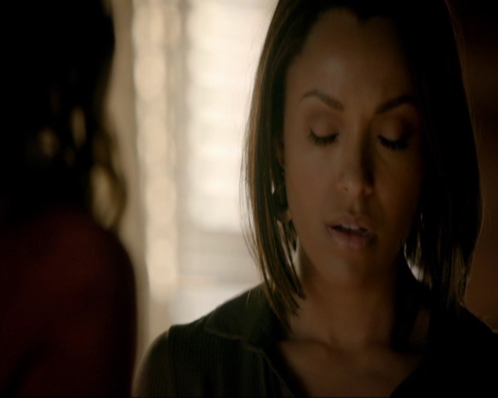 VampireDiariesWorld-dot-nl_7x20KillEmAll0721.jpg