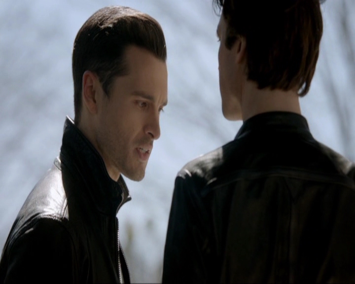 VampireDiariesWorld-dot-nl_7x20KillEmAll0843.jpg