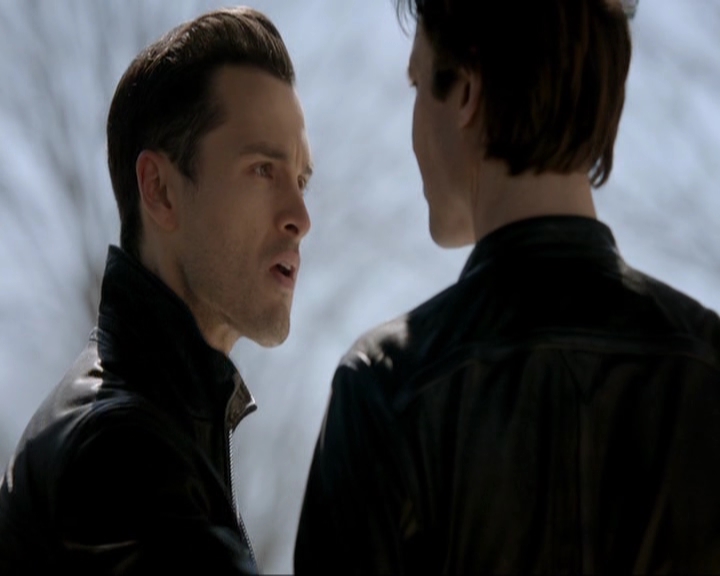 VampireDiariesWorld-dot-nl_7x20KillEmAll0847.jpg