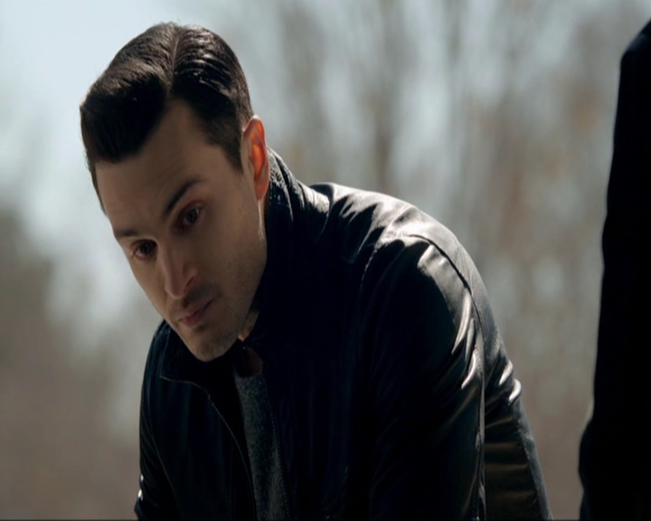 VampireDiariesWorld-dot-nl_7x20KillEmAll0946.jpg