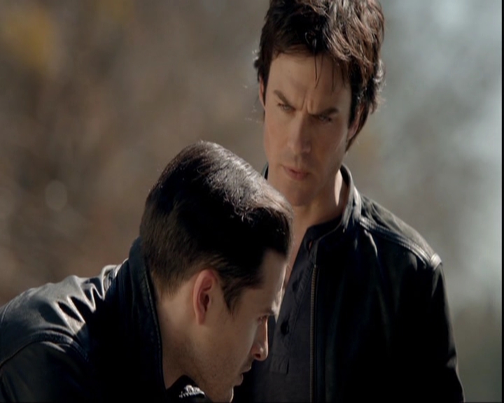 VampireDiariesWorld-dot-nl_7x20KillEmAll0949.jpg