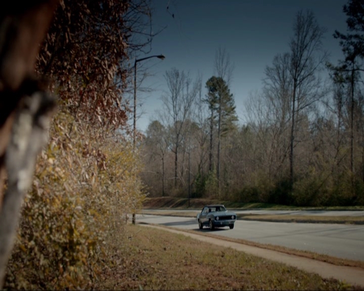 VampireDiariesWorld-dot-nl_7x20KillEmAll0952.jpg