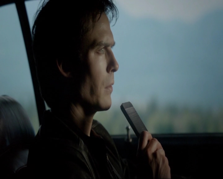 VampireDiariesWorld-dot-nl_7x20KillEmAll0964.jpg