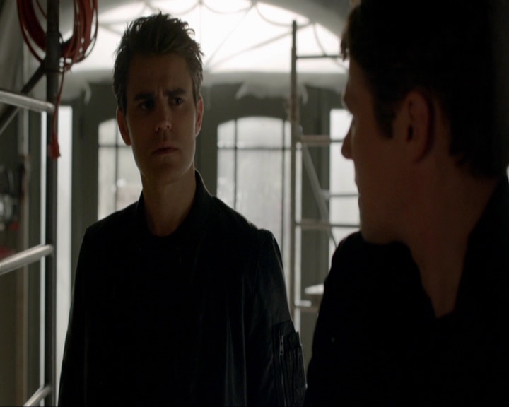 VampireDiariesWorld-dot-nl_7x20KillEmAll1022.jpg