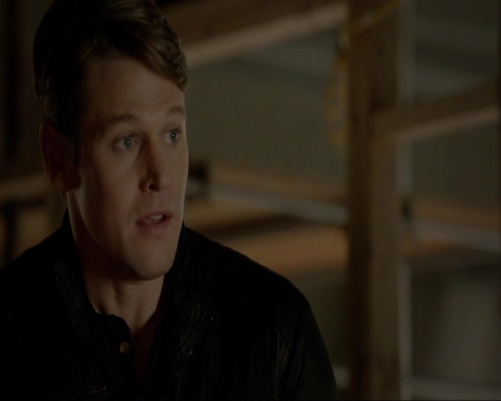 VampireDiariesWorld-dot-nl_7x20KillEmAll1031.jpg