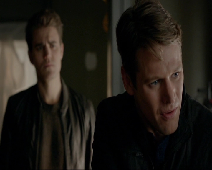 VampireDiariesWorld-dot-nl_7x20KillEmAll1038.jpg