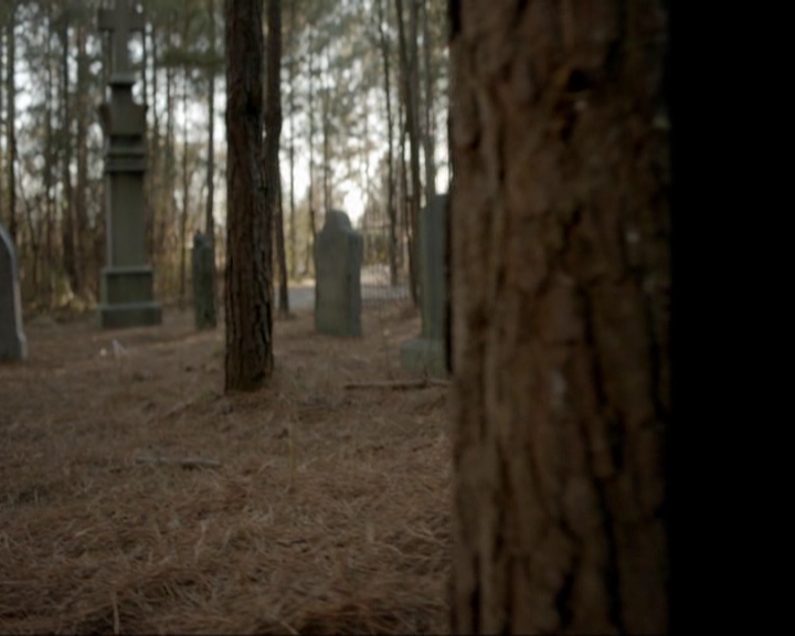 VampireDiariesWorld-dot-nl_7x20KillEmAll1055.jpg