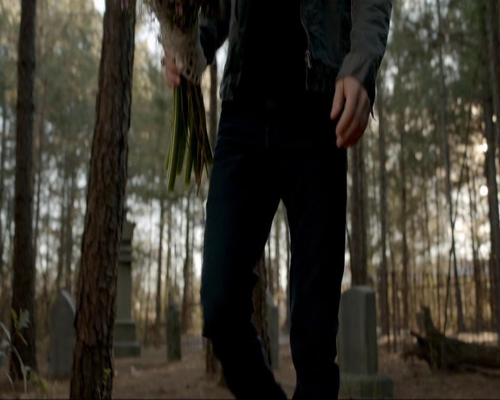 VampireDiariesWorld-dot-nl_7x20KillEmAll1059.jpg