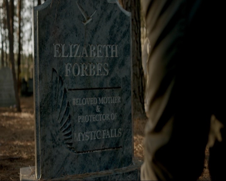 VampireDiariesWorld-dot-nl_7x20KillEmAll1070.jpg