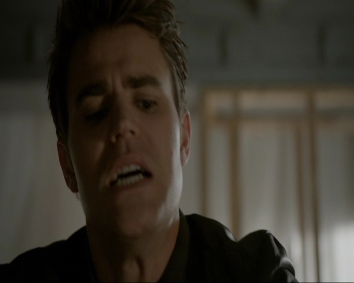 VampireDiariesWorld-dot-nl_7x20KillEmAll1123.jpg