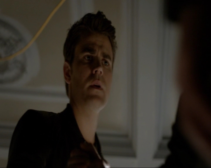 VampireDiariesWorld-dot-nl_7x20KillEmAll1133.jpg