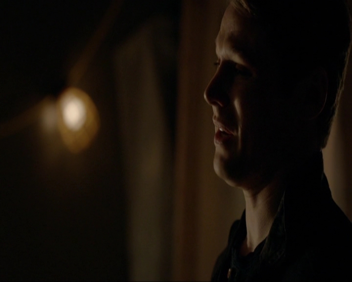 VampireDiariesWorld-dot-nl_7x20KillEmAll1344.jpg