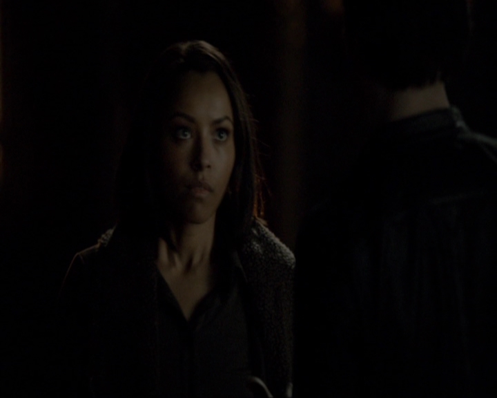 VampireDiariesWorld-dot-nl_7x20KillEmAll1395.jpg