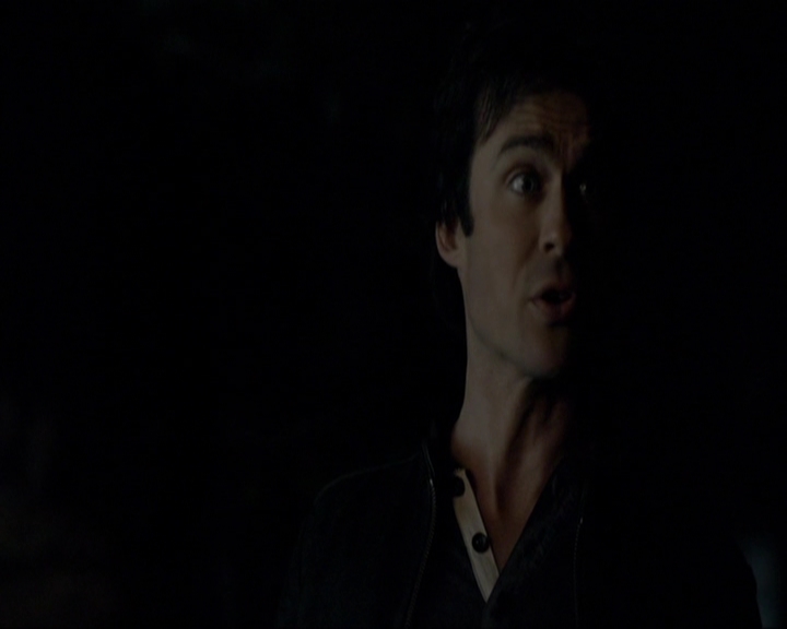 VampireDiariesWorld-dot-nl_7x20KillEmAll1406.jpg