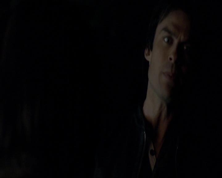 VampireDiariesWorld-dot-nl_7x20KillEmAll1425.jpg