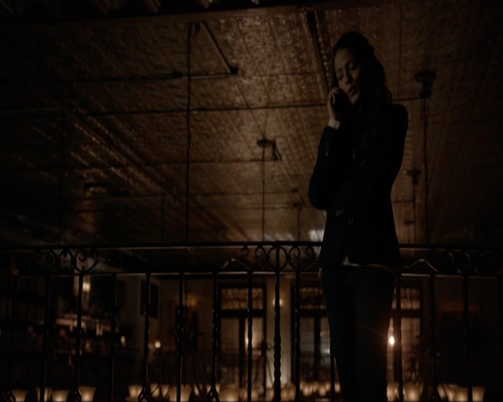 VampireDiariesWorld-dot-nl_7x20KillEmAll1444.jpg