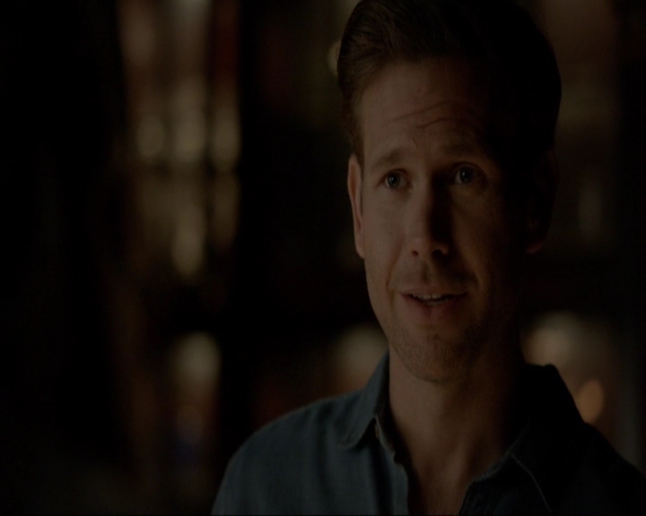 VampireDiariesWorld-dot-nl_7x20KillEmAll2079.jpg