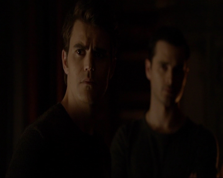 VampireDiariesWorld-dot-nl_7x21RequiemForADream0327.jpg