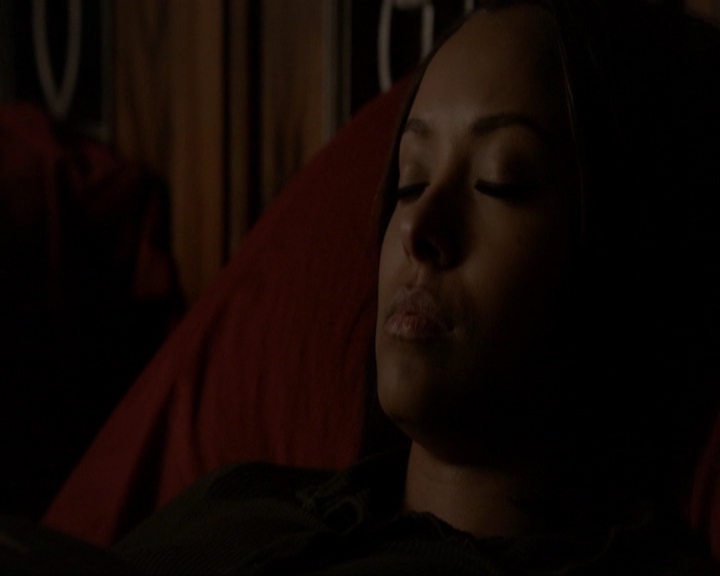 VampireDiariesWorld-dot-nl_7x21RequiemForADream0336.jpg