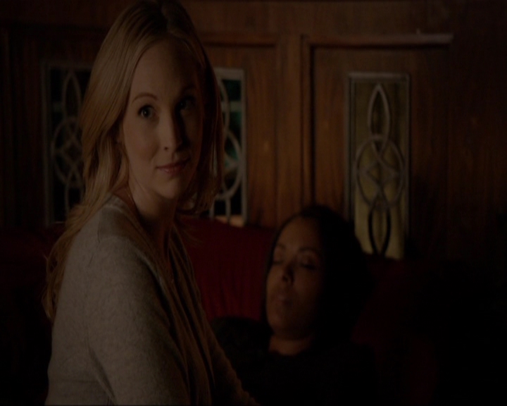 VampireDiariesWorld-dot-nl_7x21RequiemForADream0352.jpg