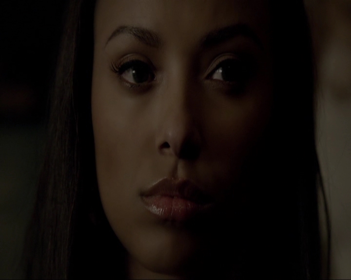 VampireDiariesWorld-dot-nl_7x21RequiemForADream0370.jpg