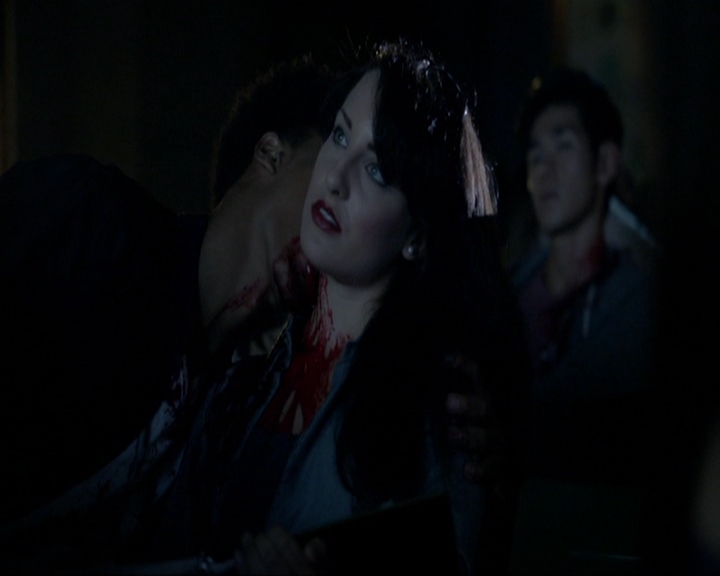 VampireDiariesWorld-dot-nl_7x21RequiemForADream0411.jpg