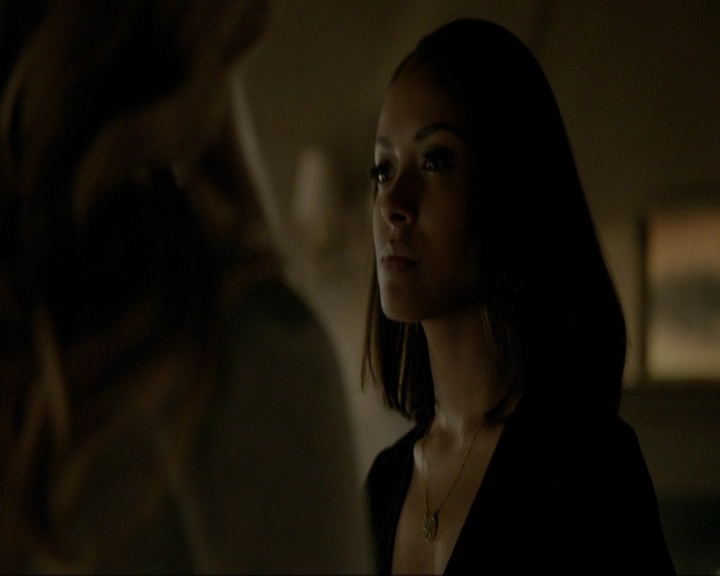 VampireDiariesWorld-dot-nl_7x21RequiemForADream0510.jpg