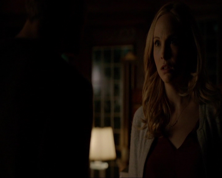 VampireDiariesWorld-dot-nl_7x21RequiemForADream0565.jpg