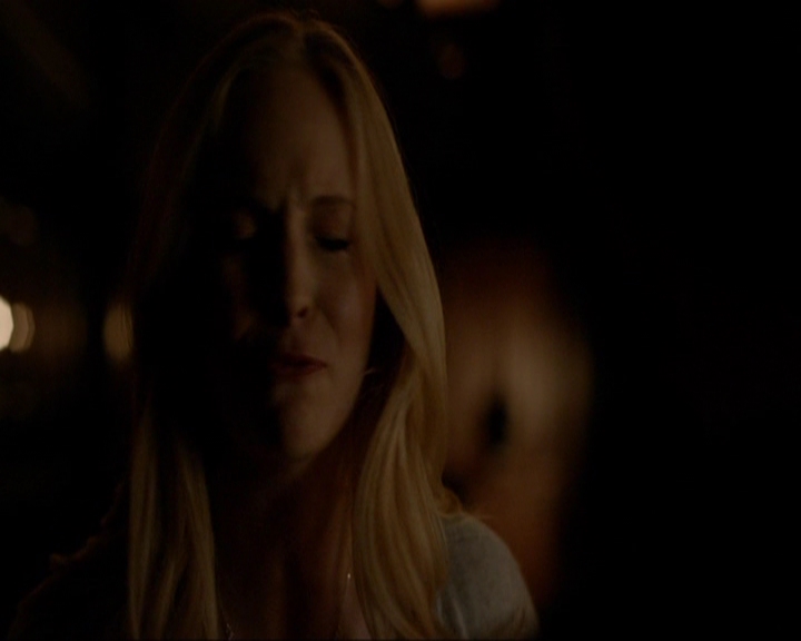 VampireDiariesWorld-dot-nl_7x21RequiemForADream0627.jpg