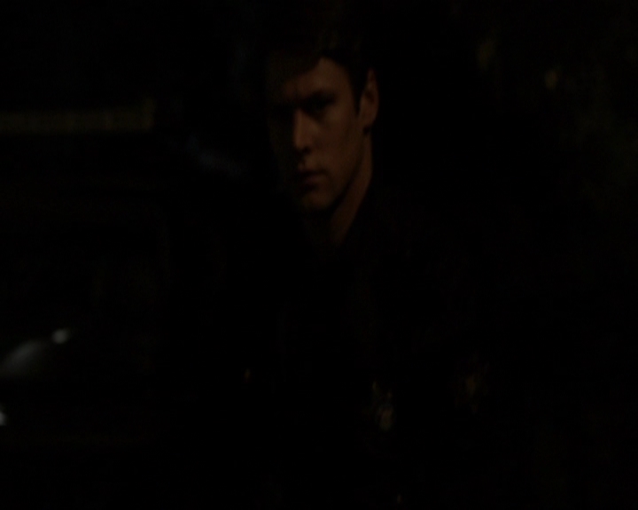 VampireDiariesWorld-dot-nl_7x21RequiemForADream0654.jpg