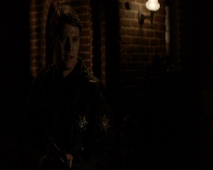 VampireDiariesWorld-dot-nl_7x21RequiemForADream0663.jpg