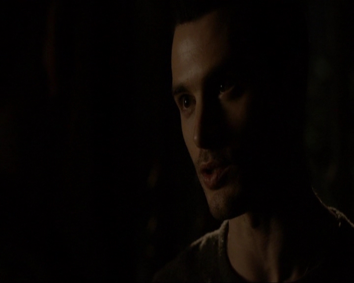 VampireDiariesWorld-dot-nl_7x21RequiemForADream0705.jpg