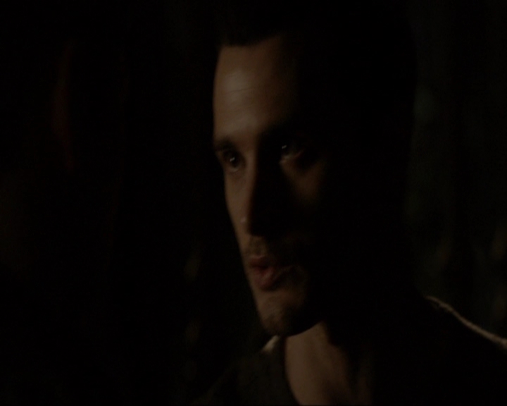 VampireDiariesWorld-dot-nl_7x21RequiemForADream0708.jpg