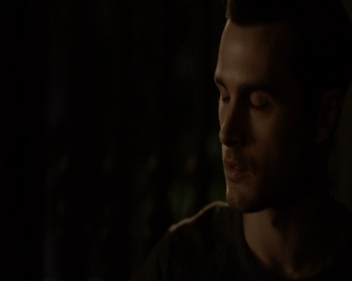 VampireDiariesWorld-dot-nl_7x21RequiemForADream0709.jpg