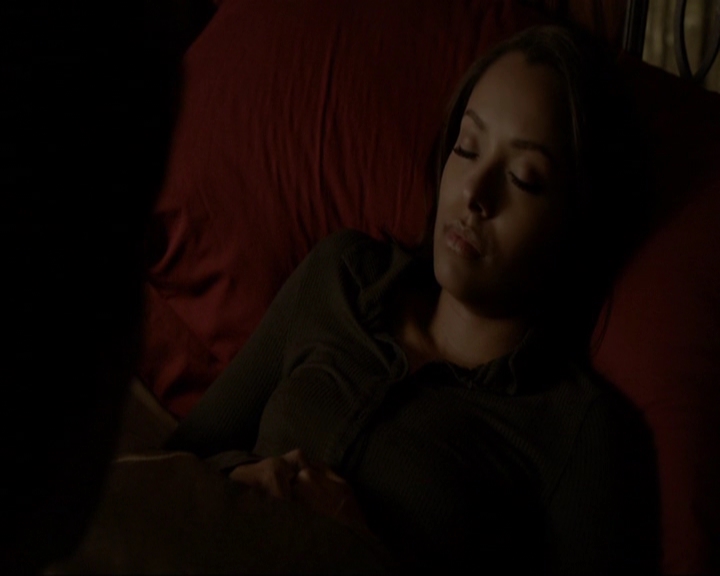 VampireDiariesWorld-dot-nl_7x21RequiemForADream0726.jpg