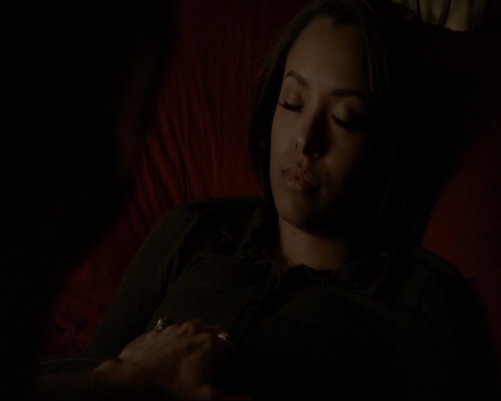 VampireDiariesWorld-dot-nl_7x21RequiemForADream0742.jpg