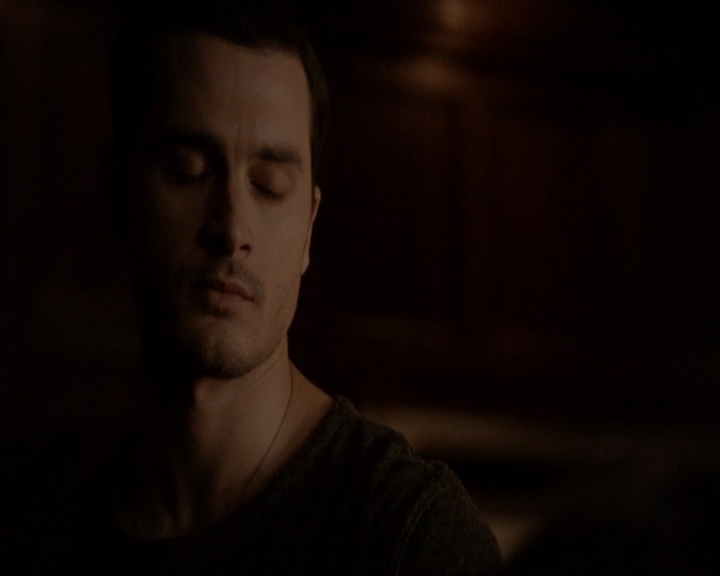 VampireDiariesWorld-dot-nl_7x21RequiemForADream0743.jpg