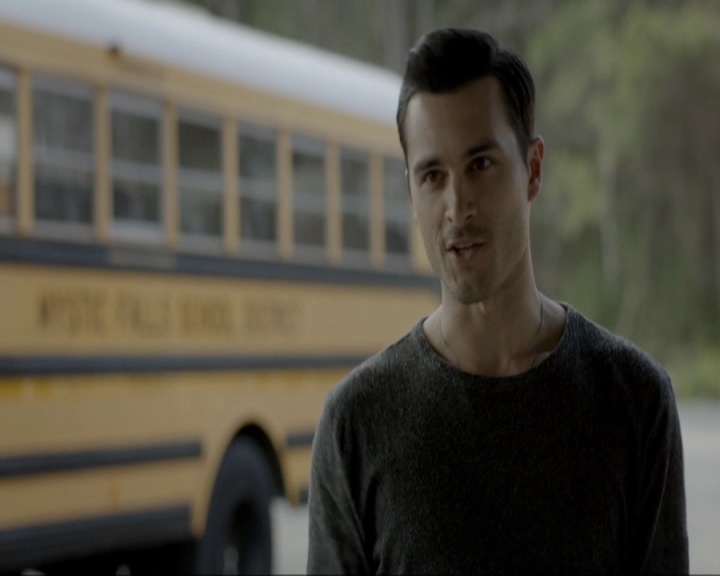 VampireDiariesWorld-dot-nl_7x21RequiemForADream0783.jpg