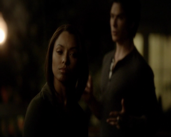 VampireDiariesWorld-dot-nl_7x21RequiemForADream1216.jpg