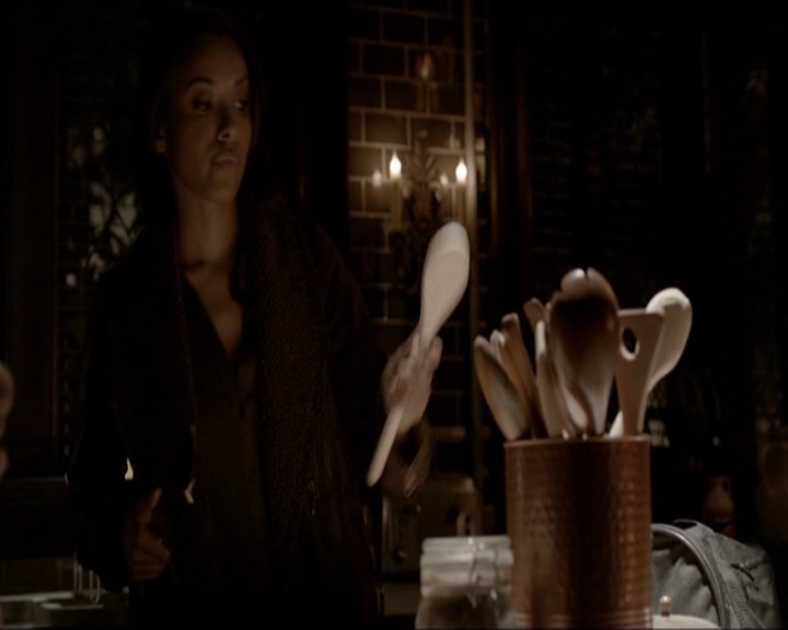 VampireDiariesWorld-dot-nl_7x21RequiemForADream1513.jpg