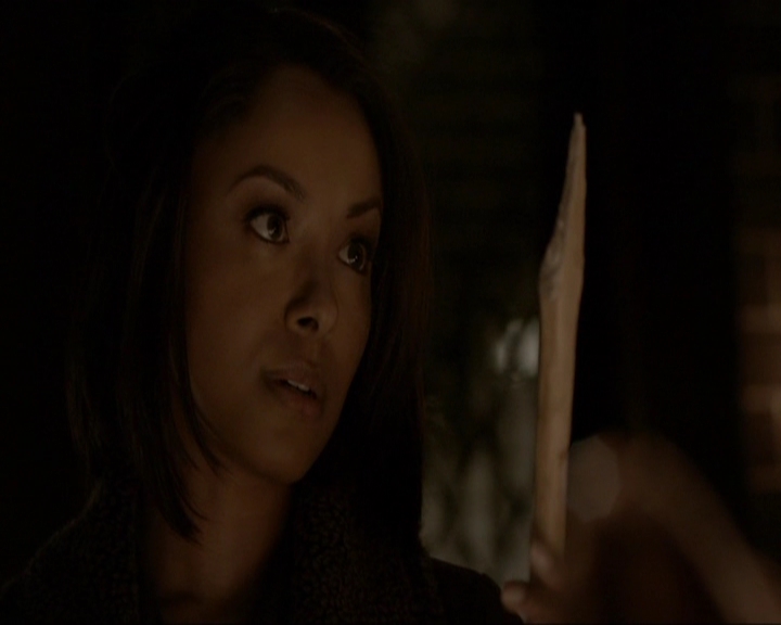 VampireDiariesWorld-dot-nl_7x21RequiemForADream1537.jpg