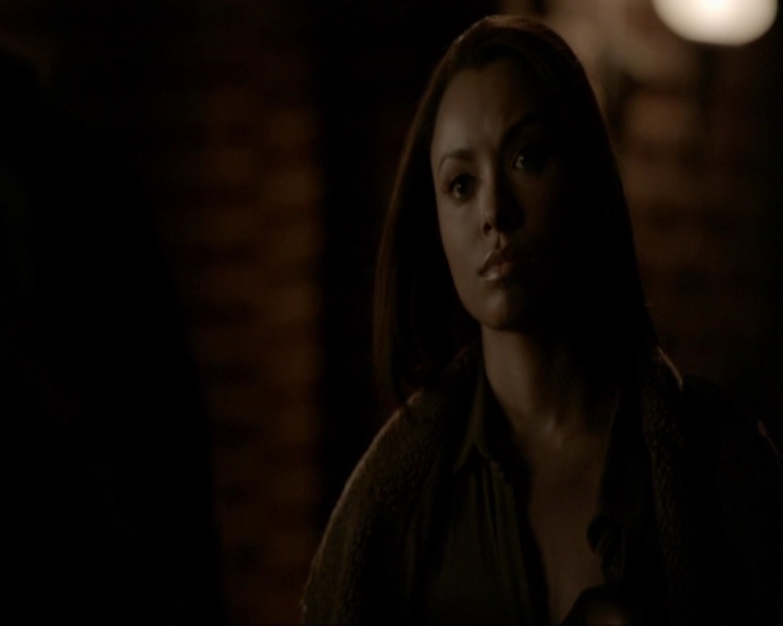 VampireDiariesWorld-dot-nl_7x21RequiemForADream1549.jpg