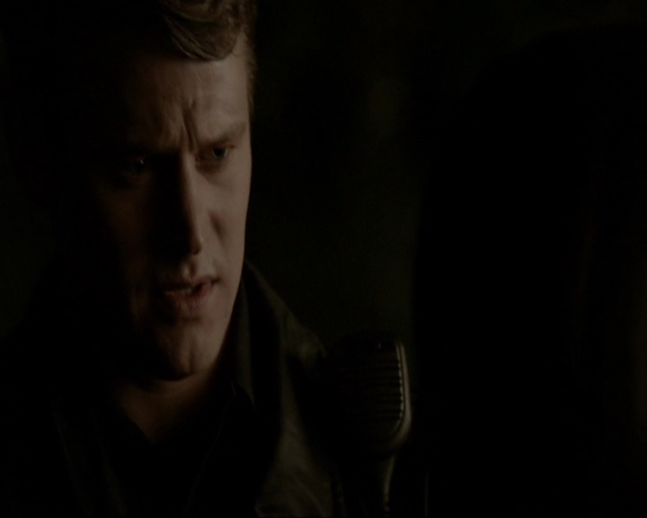 VampireDiariesWorld-dot-nl_7x21RequiemForADream1592.jpg