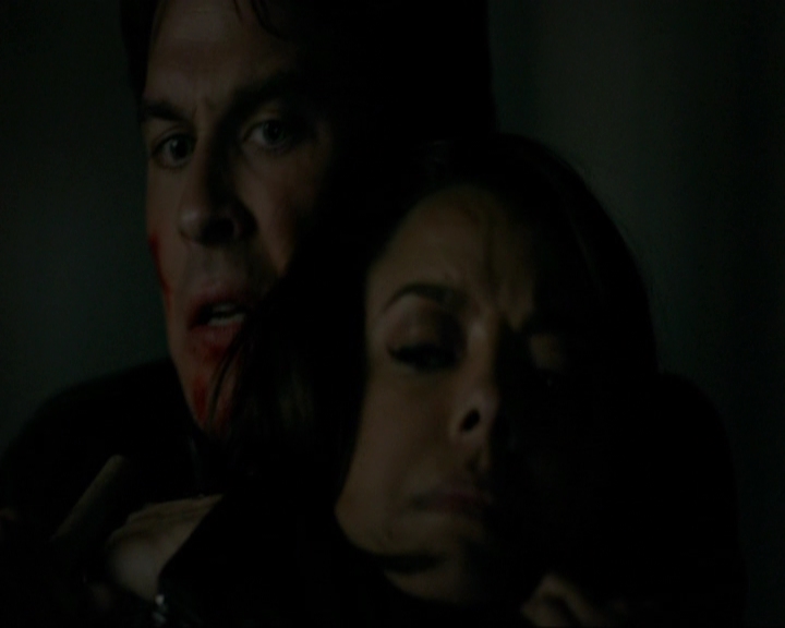 VampireDiariesWorld-dot-nl_7x21RequiemForADream1884.jpg