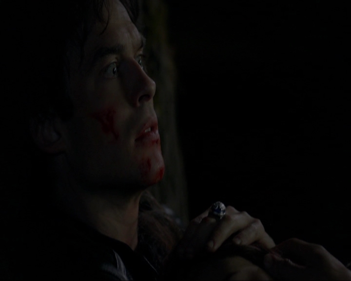 VampireDiariesWorld-dot-nl_7x21RequiemForADream2012.jpg