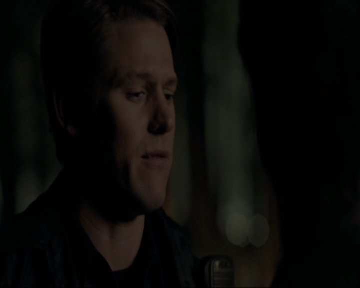 VampireDiariesWorld-dot-nl_7x21RequiemForADream2049.jpg