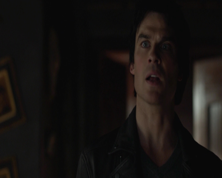 VampireDiariesWorld-dot-nl_7x22GodsAndMonsters-deletedscenes0232.jpg