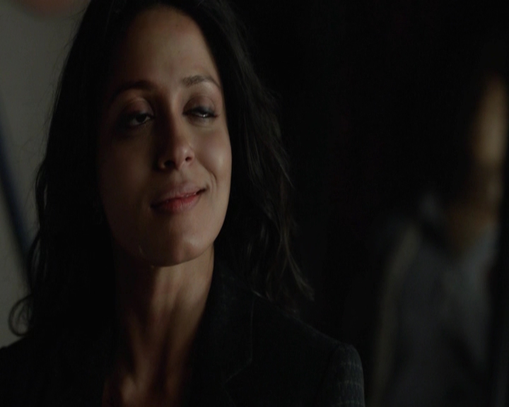 VampireDiariesWorld-dot-nl_7x22GodsAndMonsters-deletedscenes0234.jpg